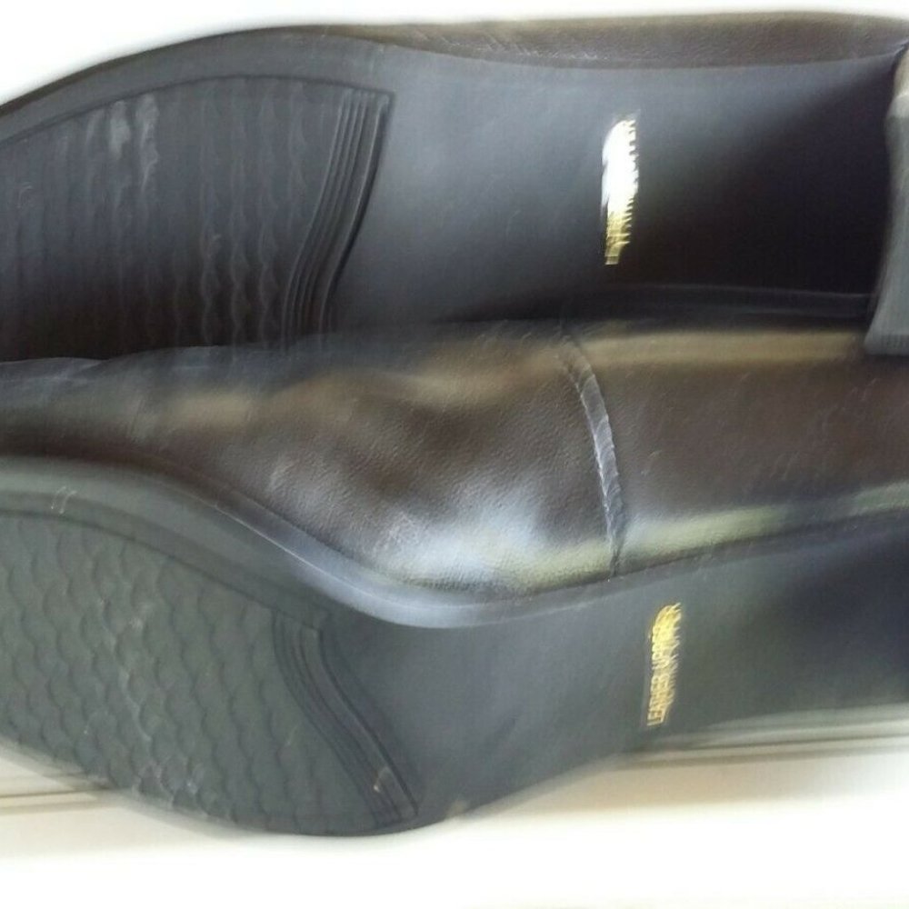 Black high heels size 7 1/2 M upper leather women - Picture 4 of 4